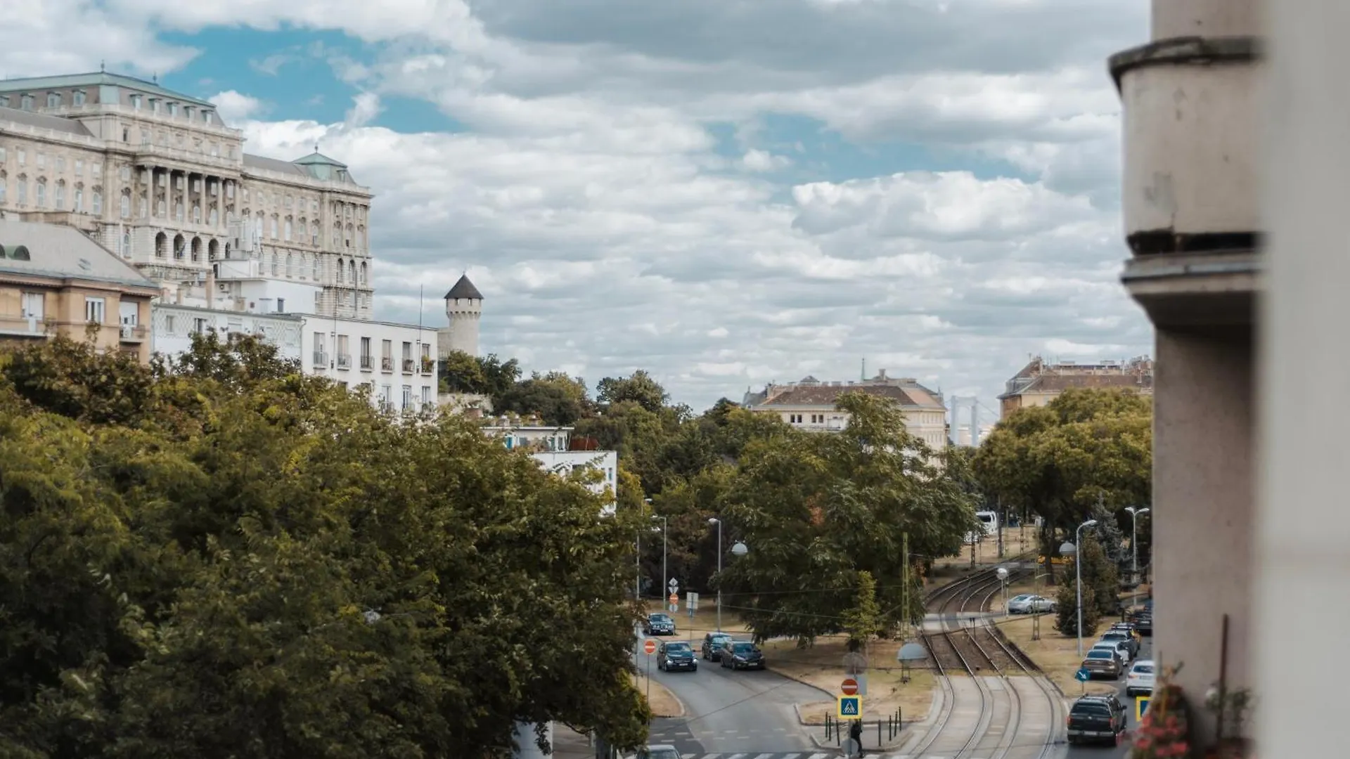 Cozy Home With Castle View Budapest Apartment